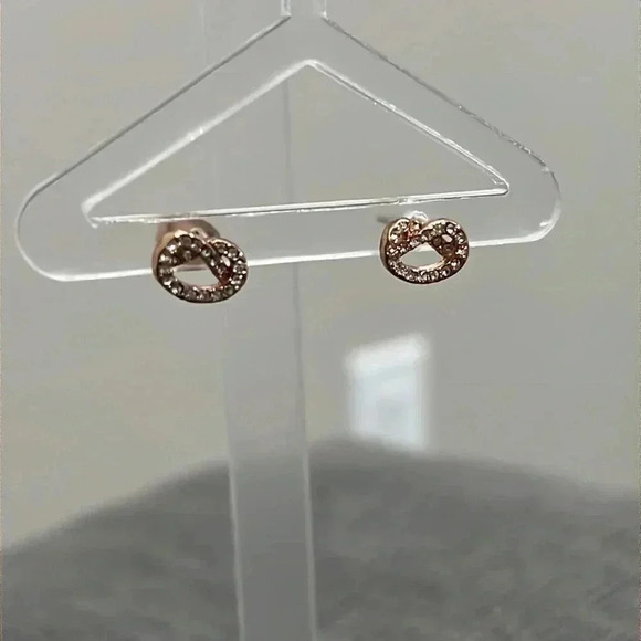 Jewelry - Pretzel  Earrings